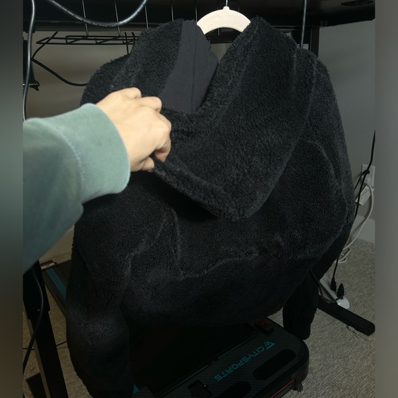 LULULEMON - Scuba Oversized 1/2 zip Hoodie SHERPA - Picture 2 of 4